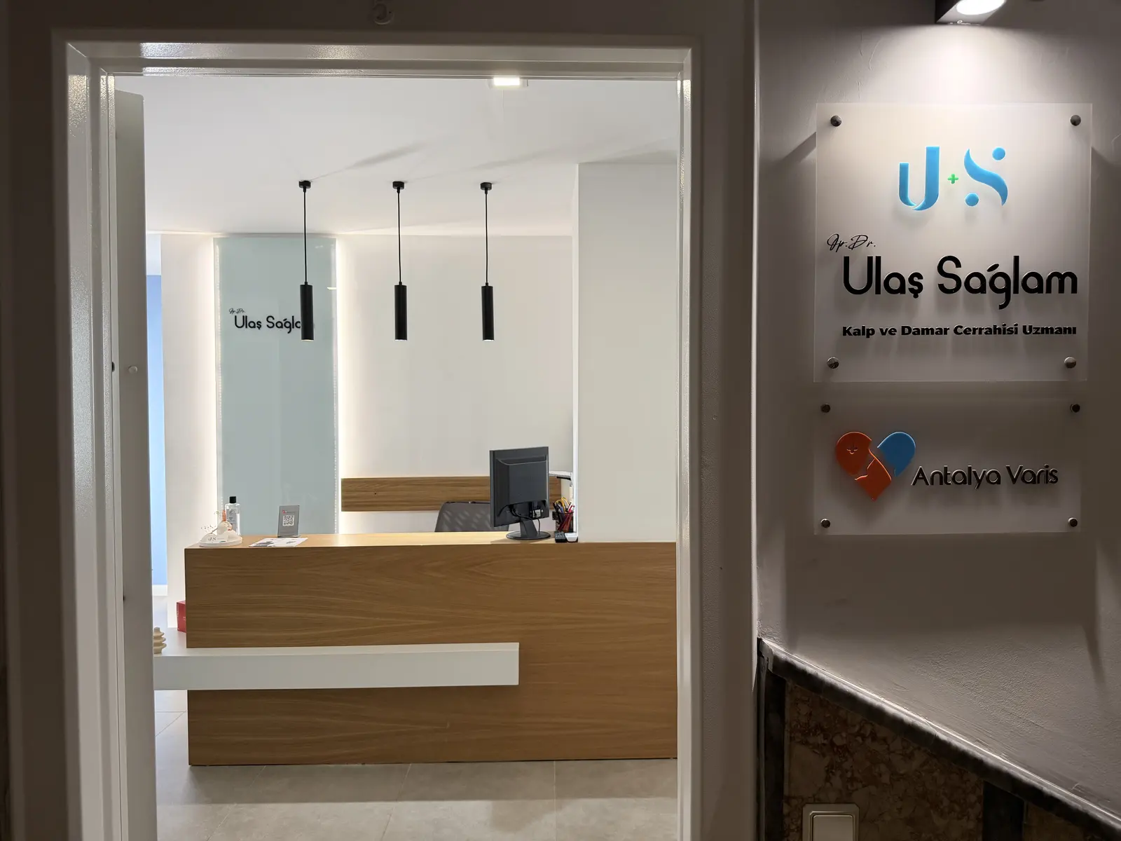 Dr. Ulaş Sağlam