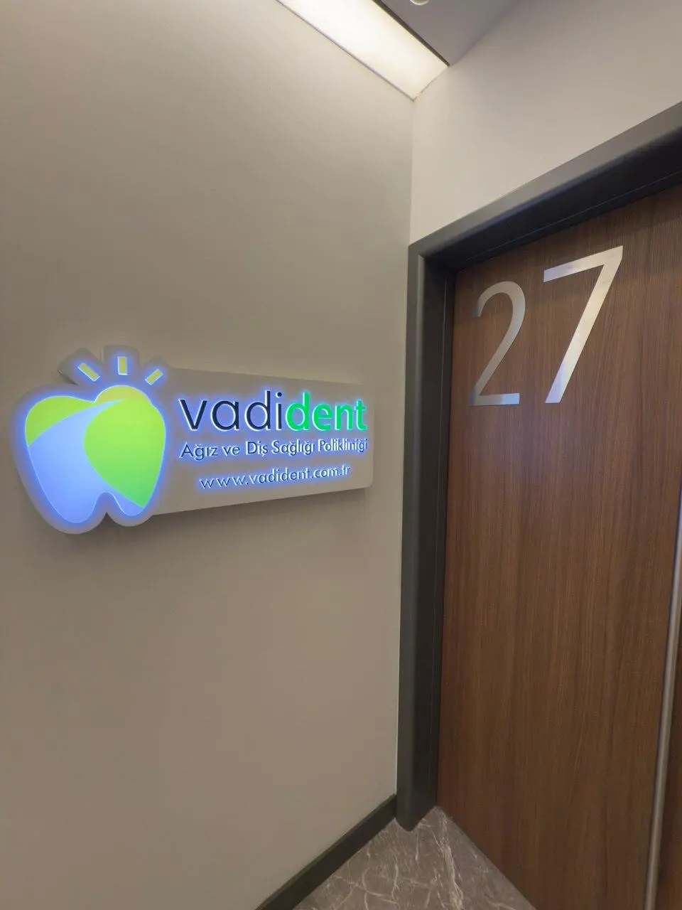 Vadident Zahnklinik