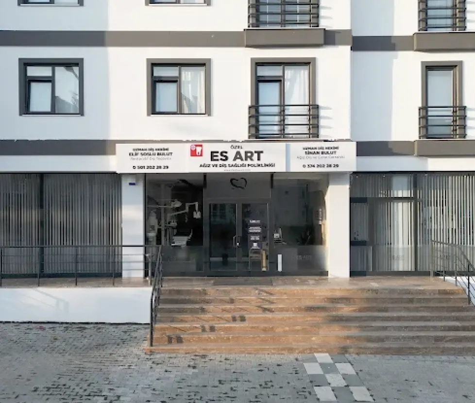 Es Art Dental Clinic