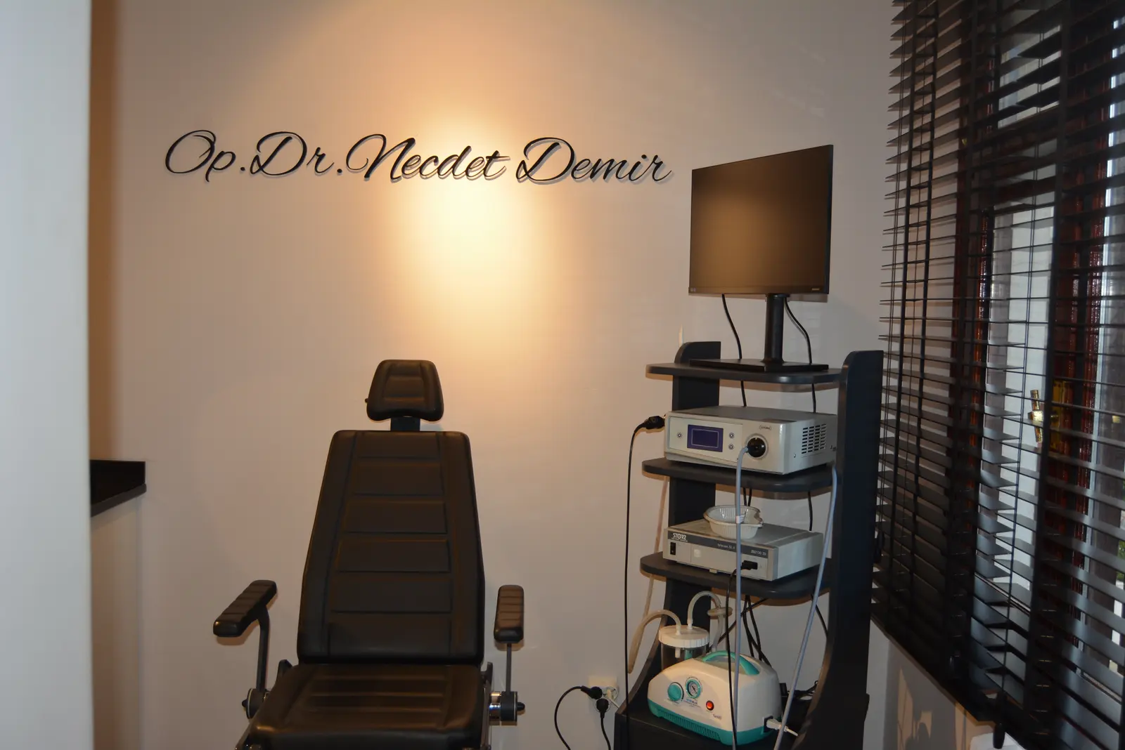 Dr Necdet Demir