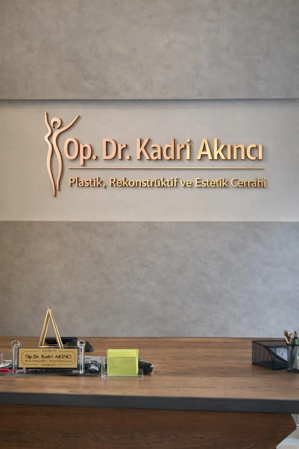 Dr. Kadri Akıncı