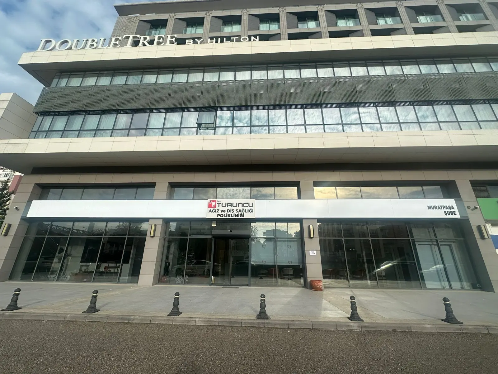 Turuncu Muratpaşa Dental Clinic