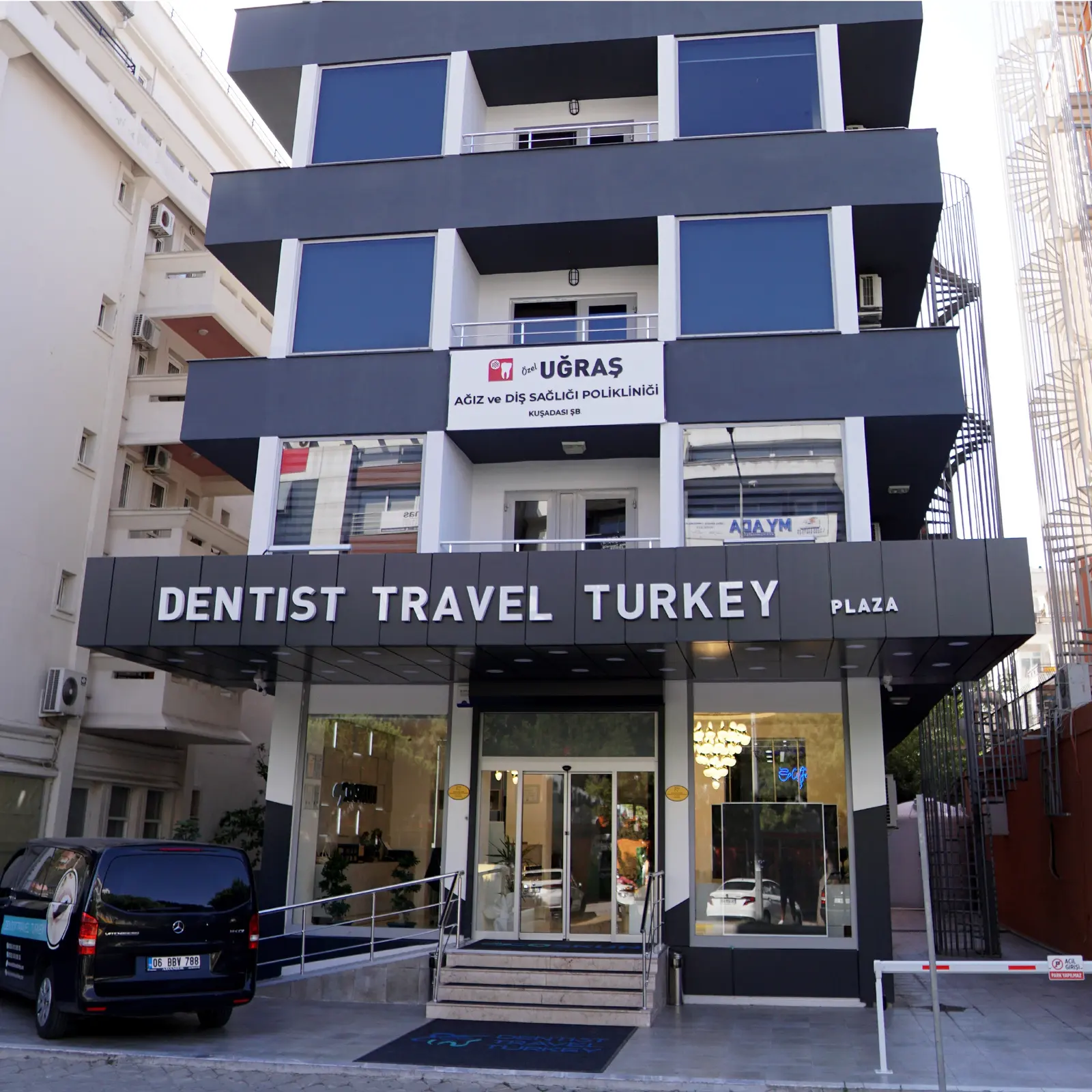 Uğraş Kuşadası Dental Clinic