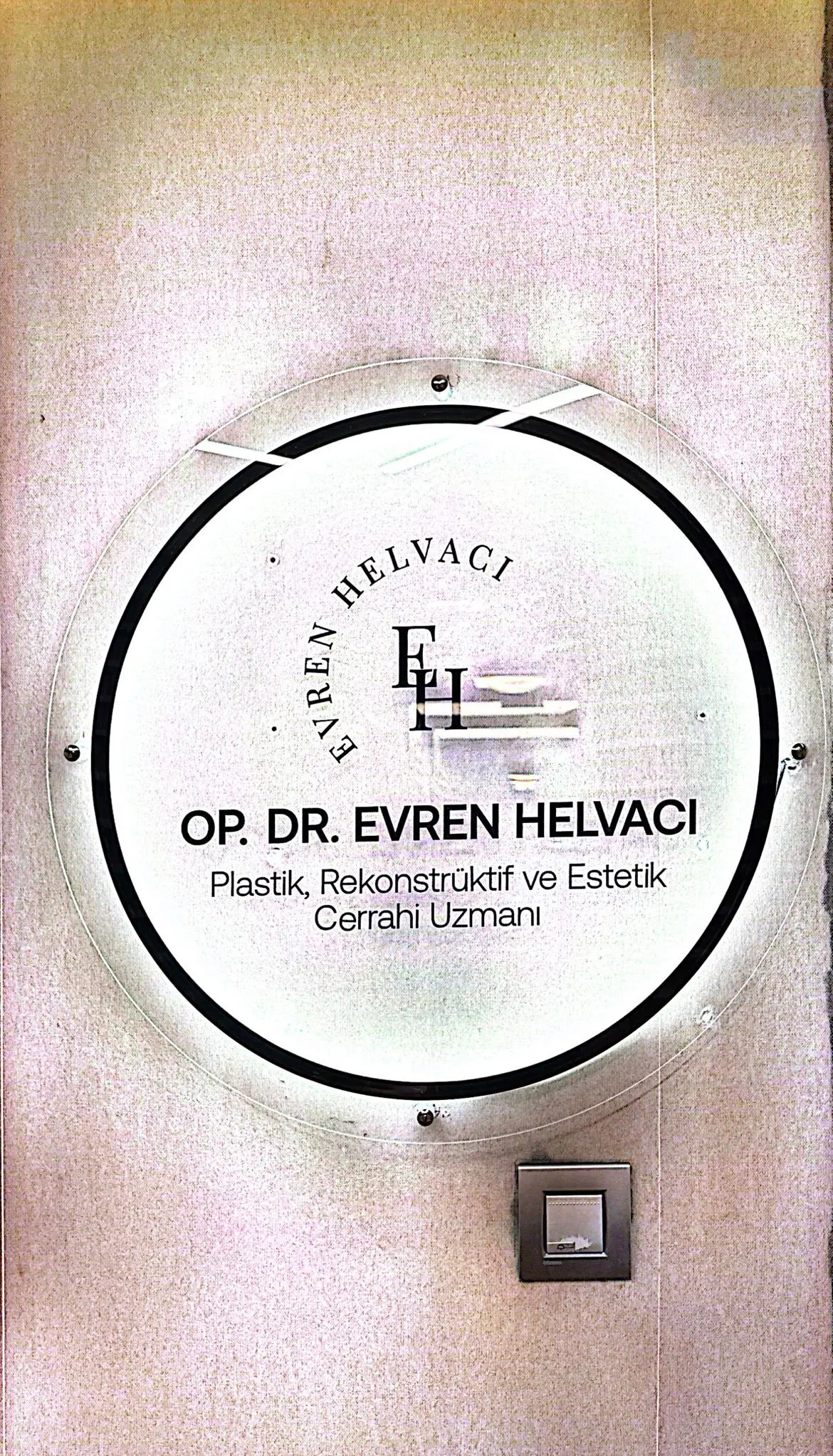 Dr Evren Helvacı logo