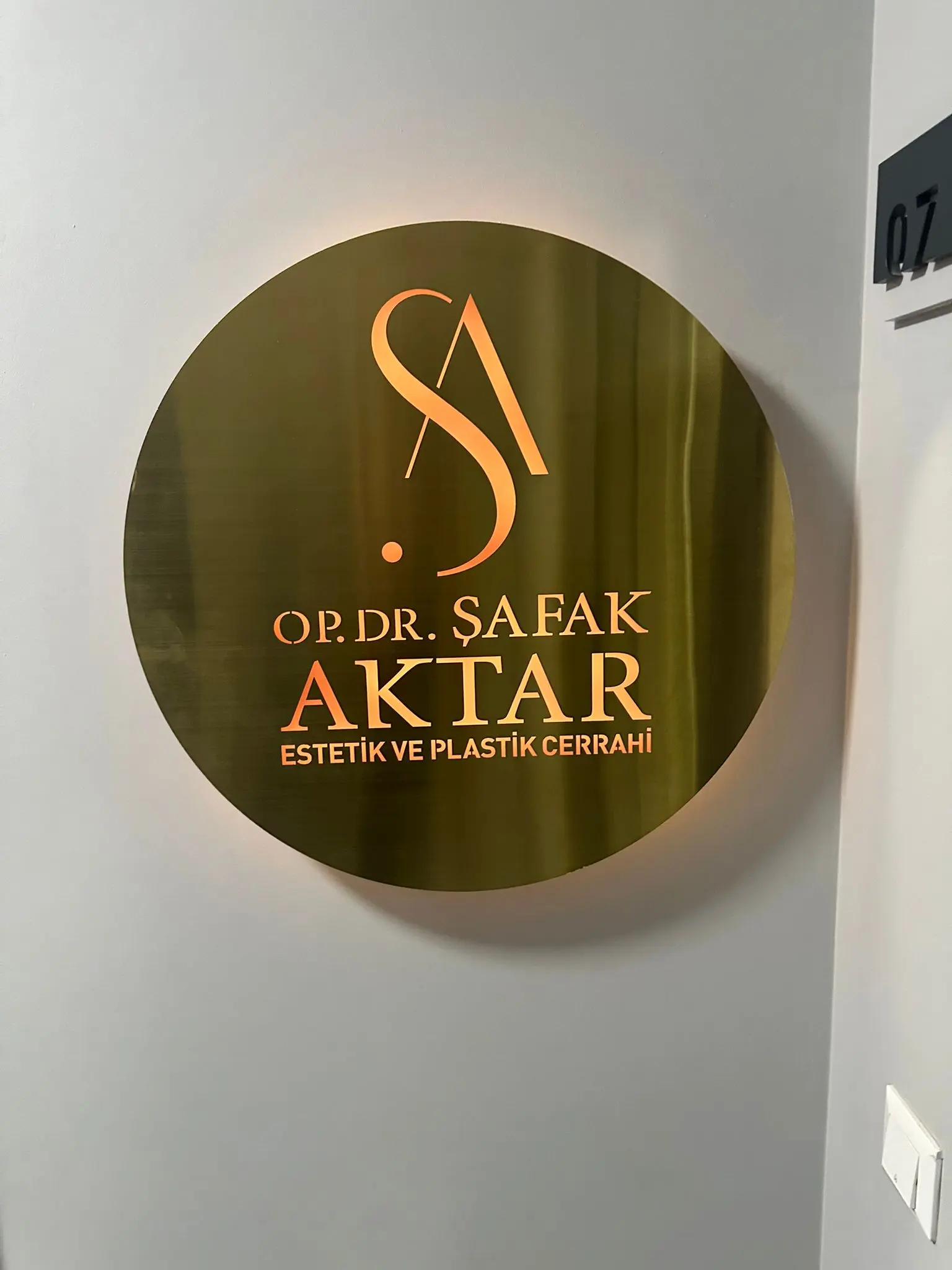Dr Şafak Aktar logo