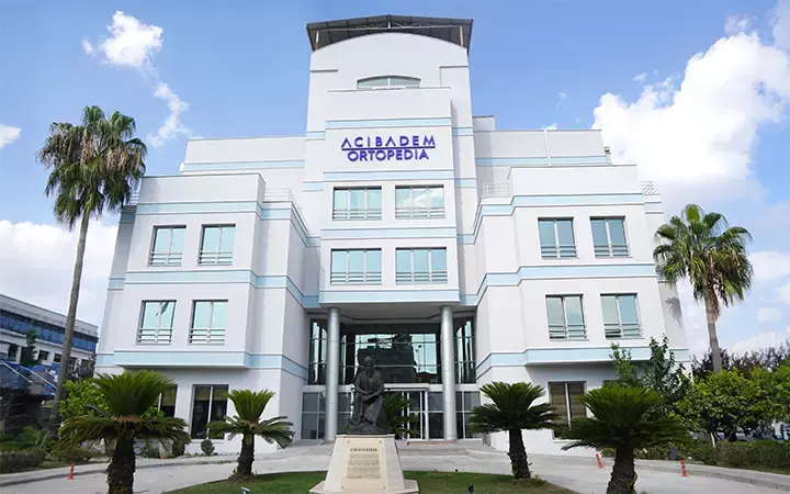 Logo von Acıbadem Ortopedia Krankenhaus