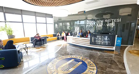 Von der Klinik bereitgestelltes Foto von Universitätszahnklinik Istanbul Okan
