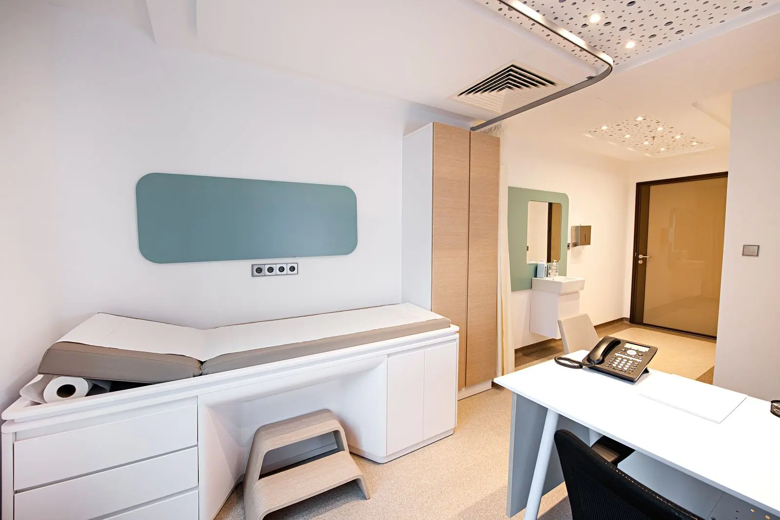Clinic-provided photograph of Kolan International Hospital