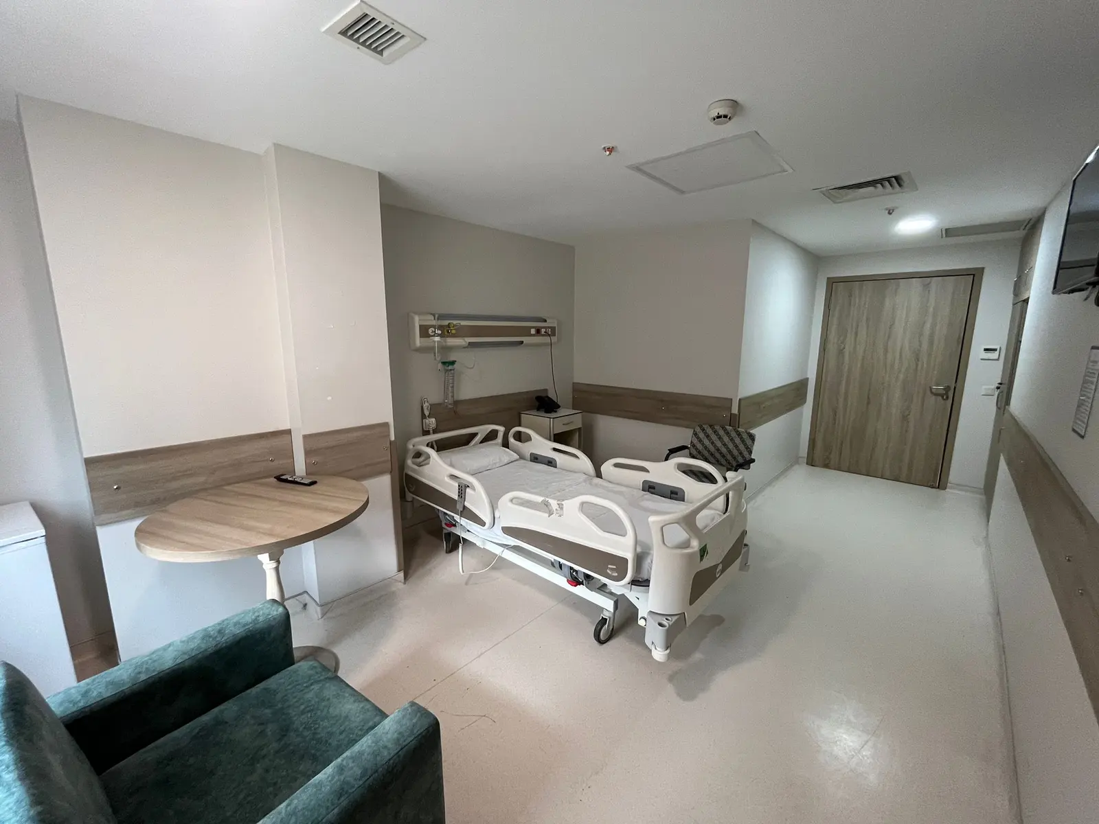 Clinic-provided photograph of Rami Hospital
