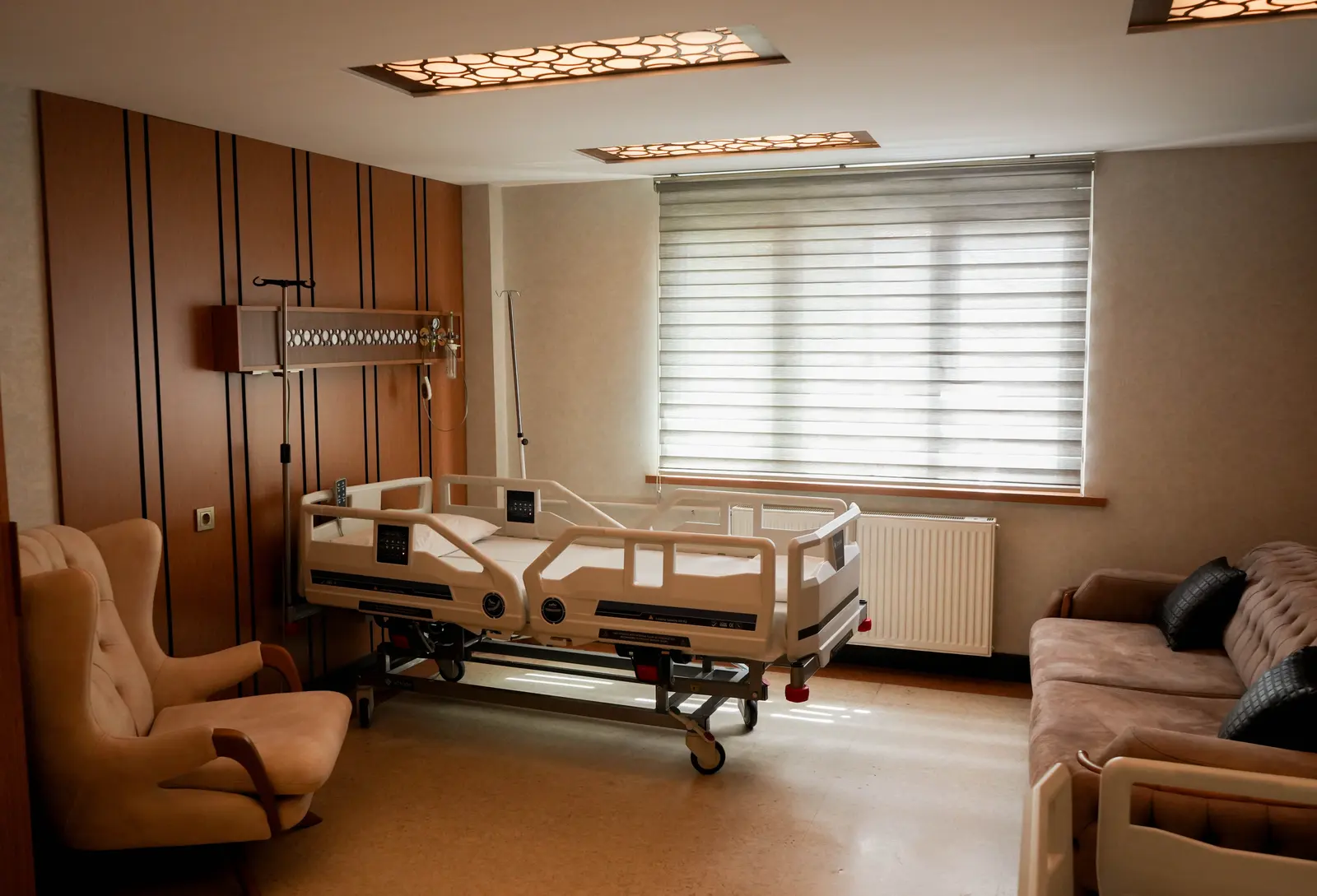 Clinic-provided photograph of Ensar Hospital