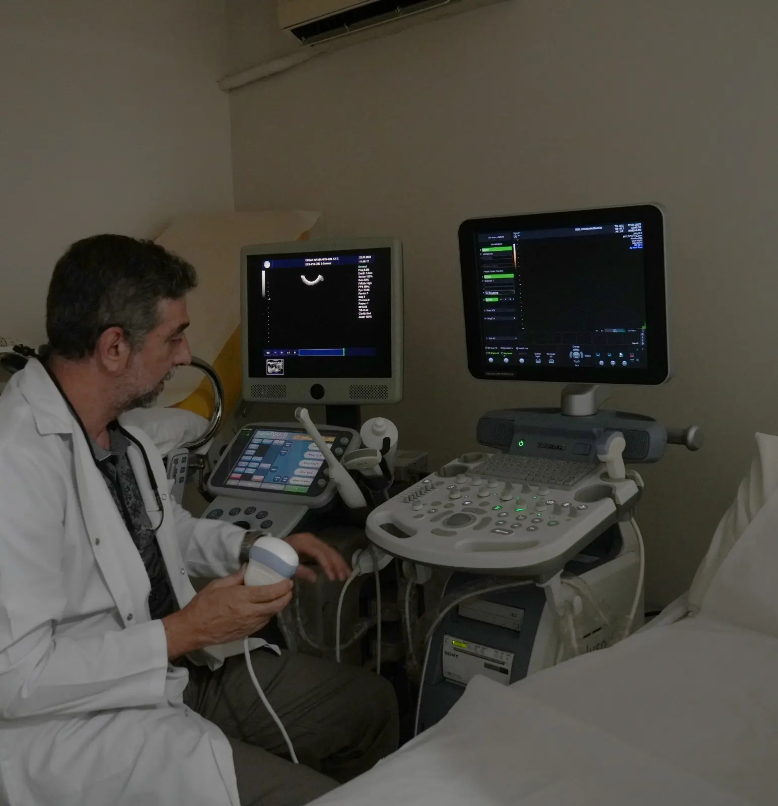 Clinic-provided photograph of Ensar Hospital