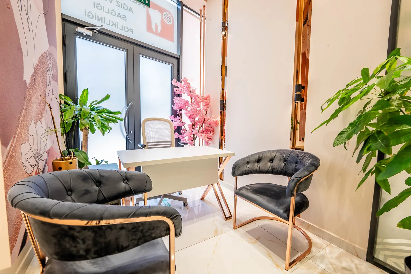 Clinic-provided photograph of Klas Dental Clinic