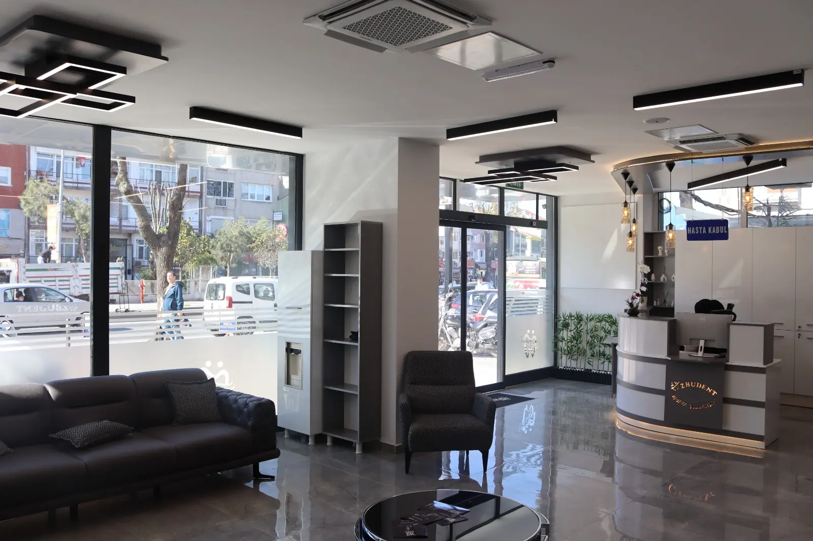 Clinic-provided photograph of Özbudent Dental Clinic
