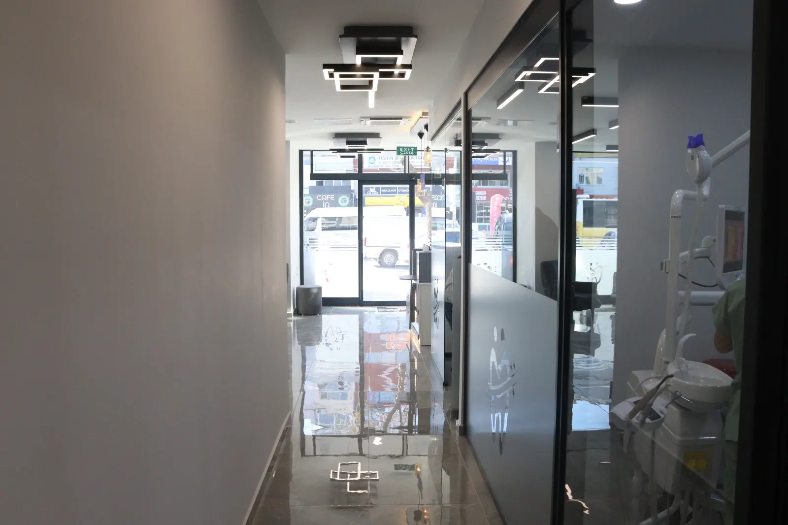 Clinic-provided photograph of Özbudent Dental Clinic