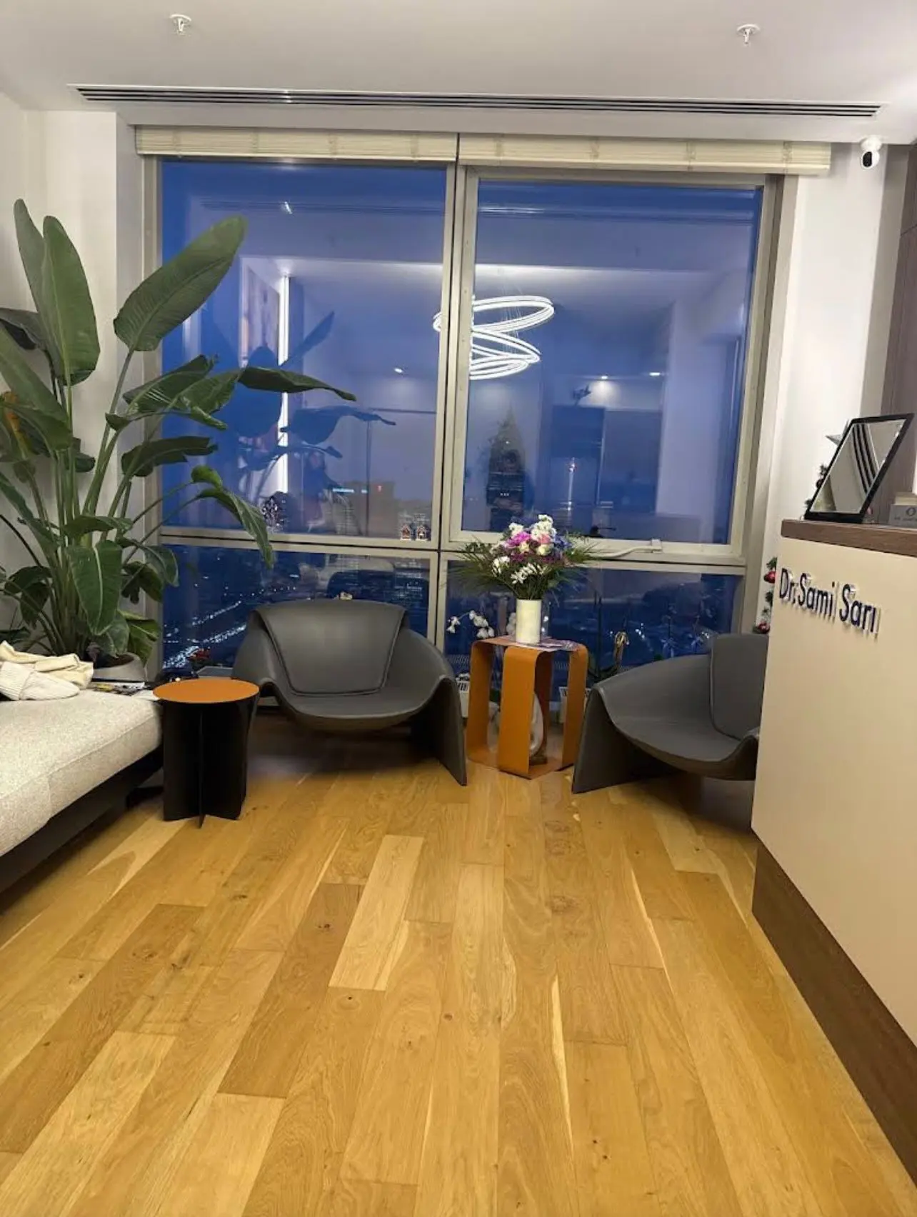Clinic-provided photograph of Dr Mahmut Sami Sarı