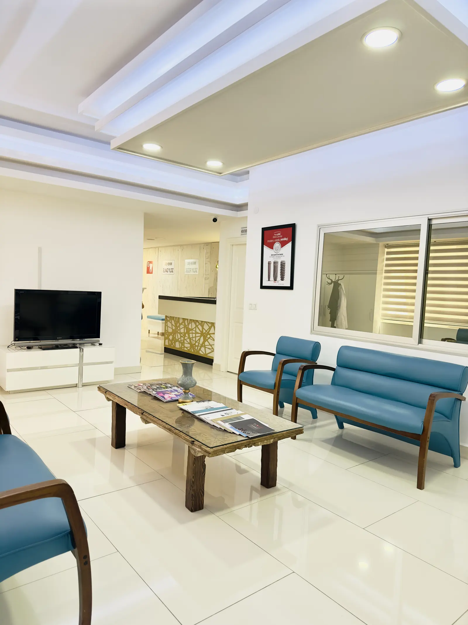 Clinic-provided photograph of Dr Elnaz Yıldız