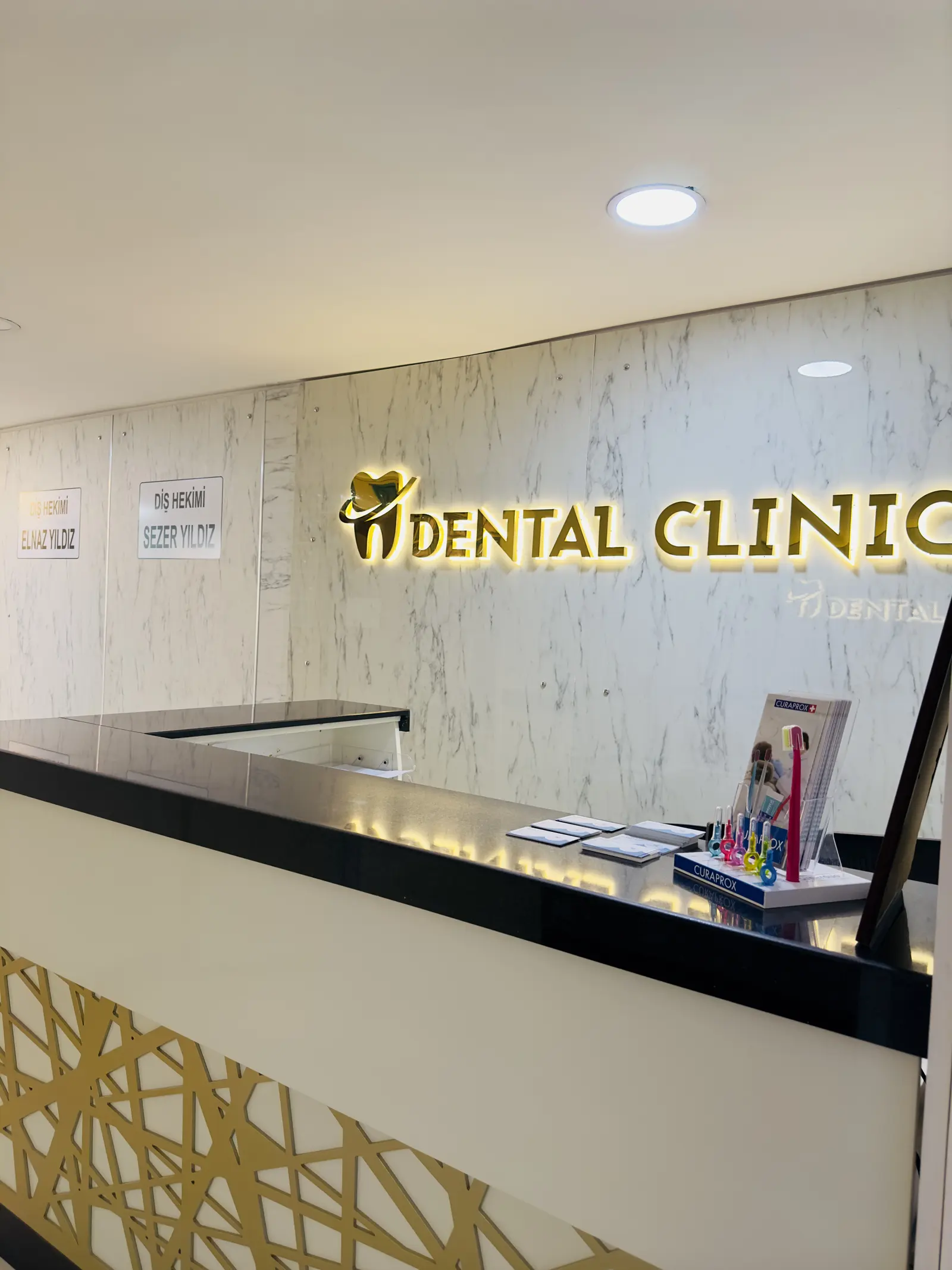 Clinic-provided photograph of Dr Elnaz Yıldız