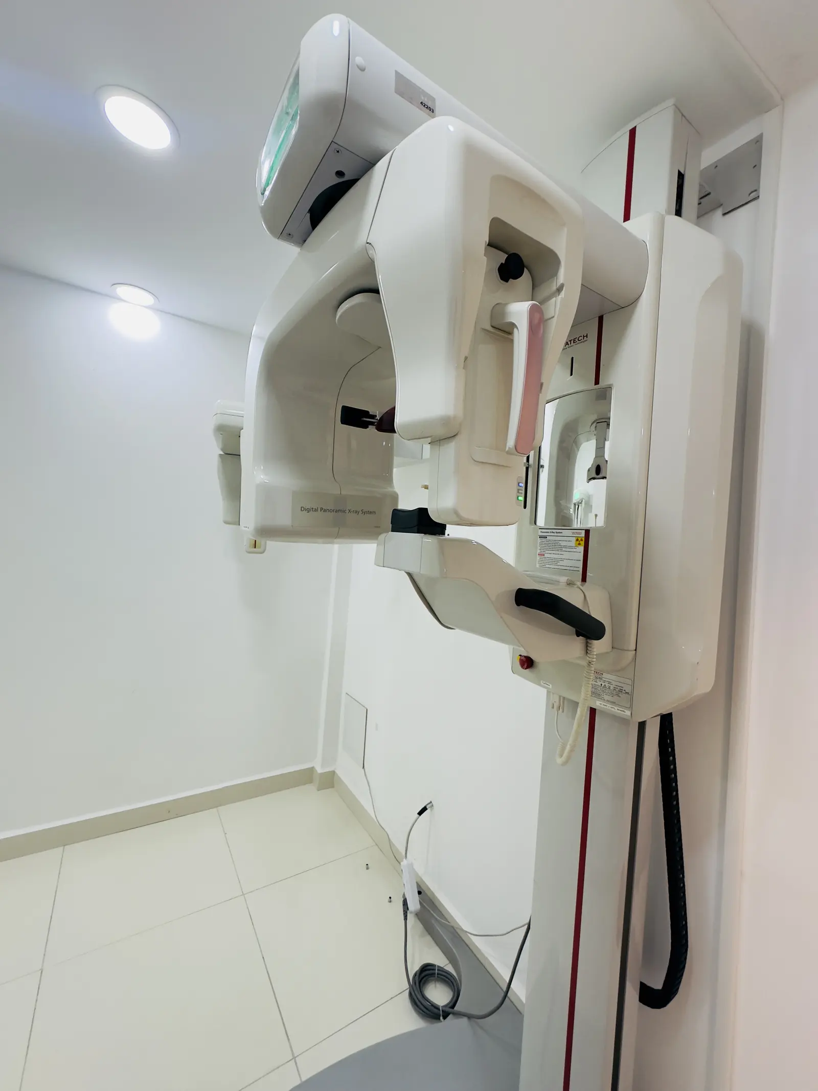 Clinic-provided photograph of Dr Elnaz Yıldız