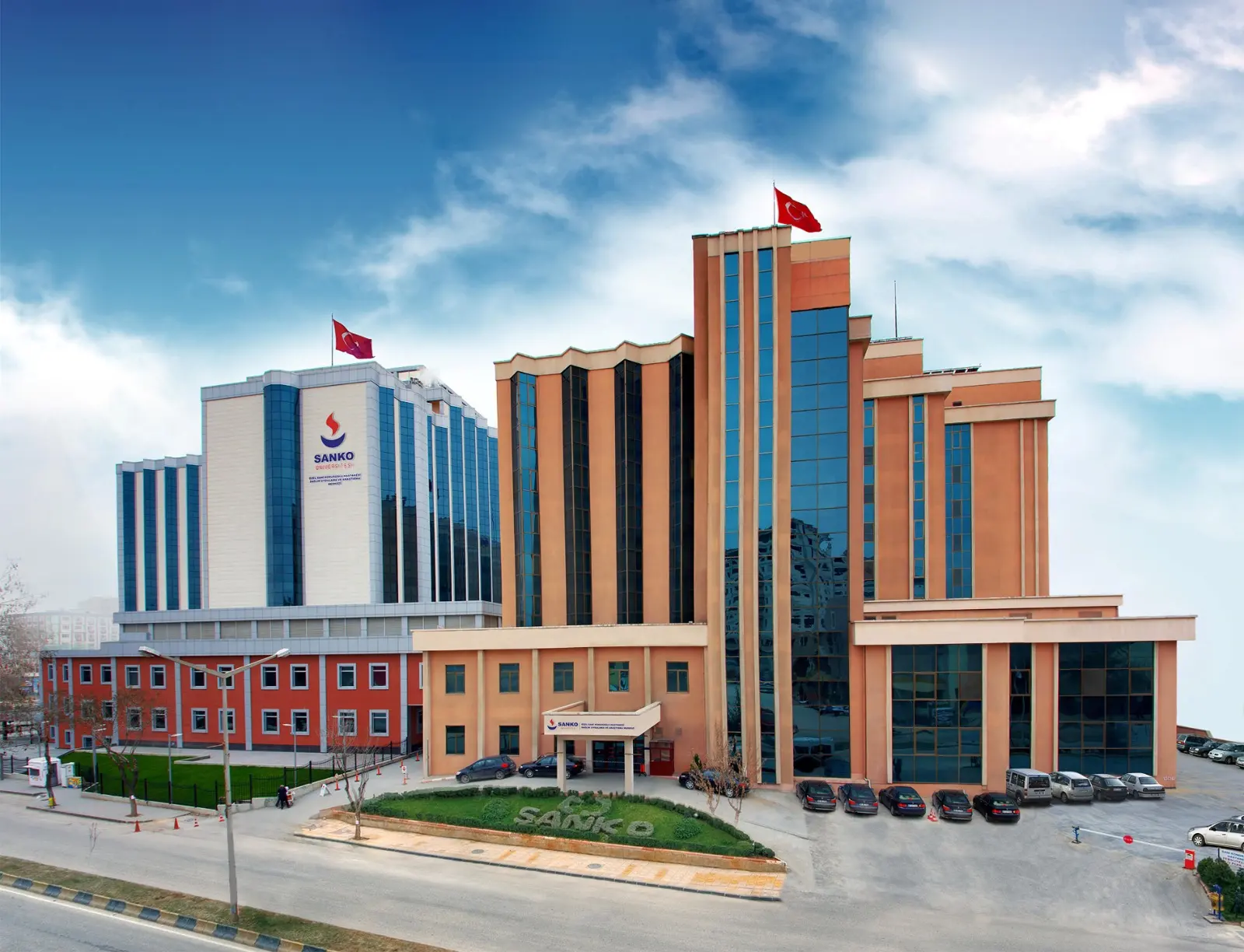Clinic-provided photograph of Sani Konukoğlu Hospital
