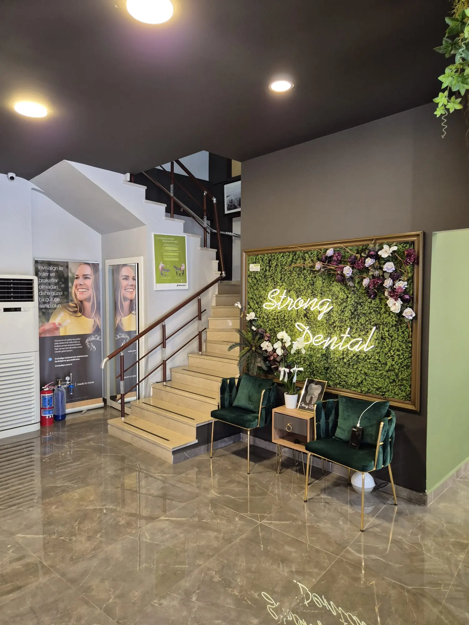 Von der Klinik bereitgestelltes Foto von Güçlü Zahnklinik