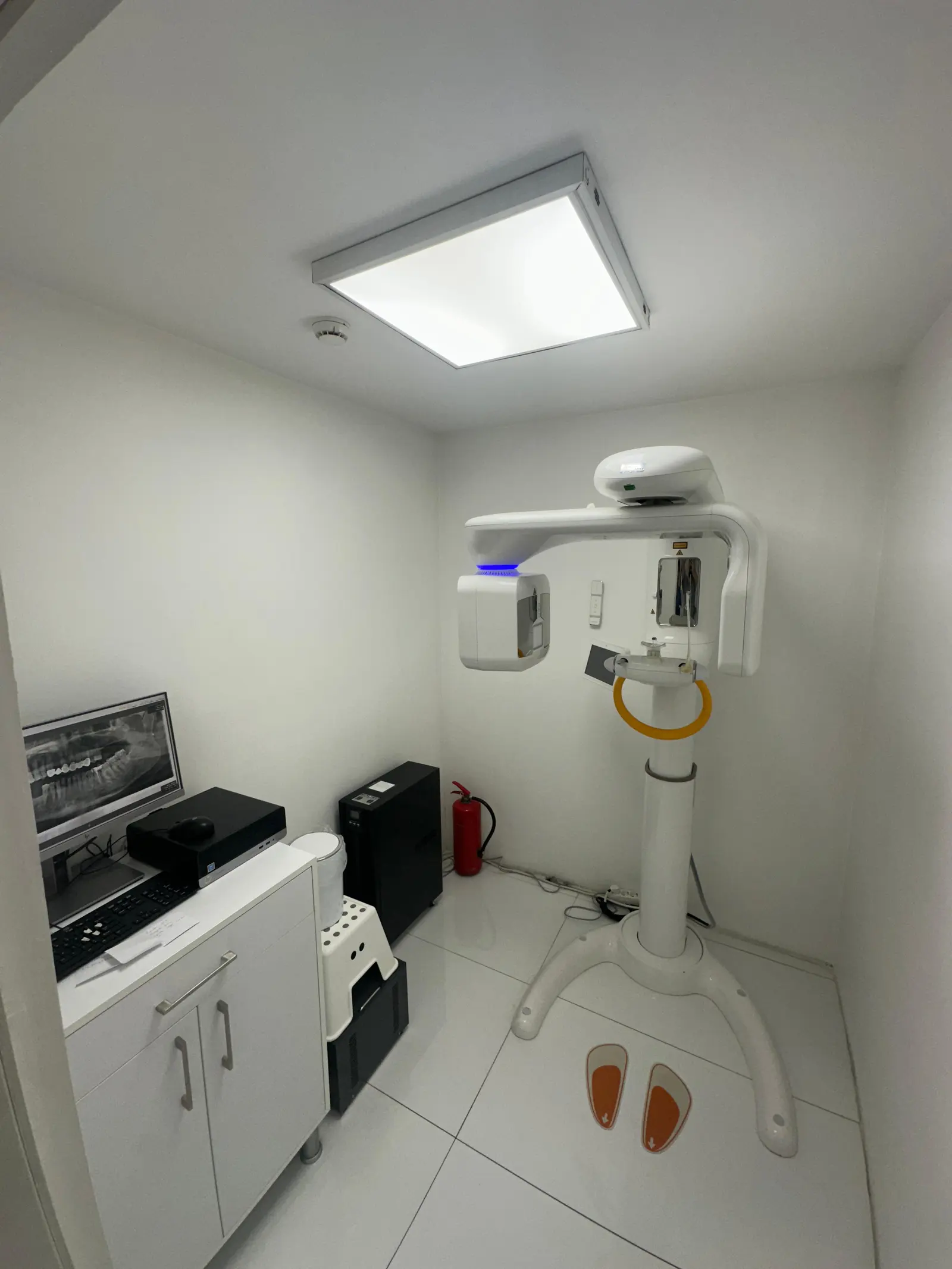 Clinic-provided photograph of Dr Emine Karakuş