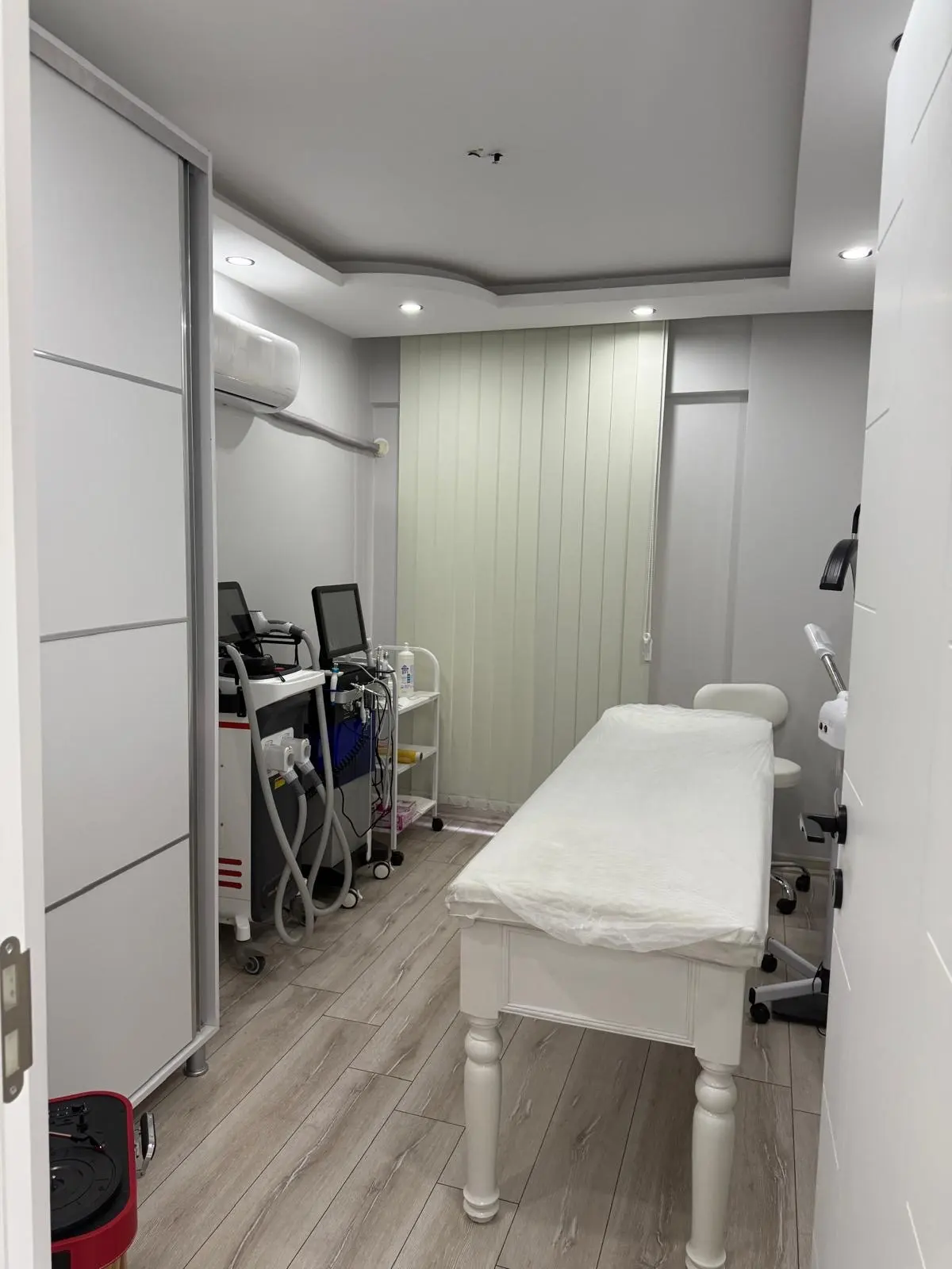 Von der Klinik bereitgestelltes Foto von Dr. Funda Kuşcu Akdeniz