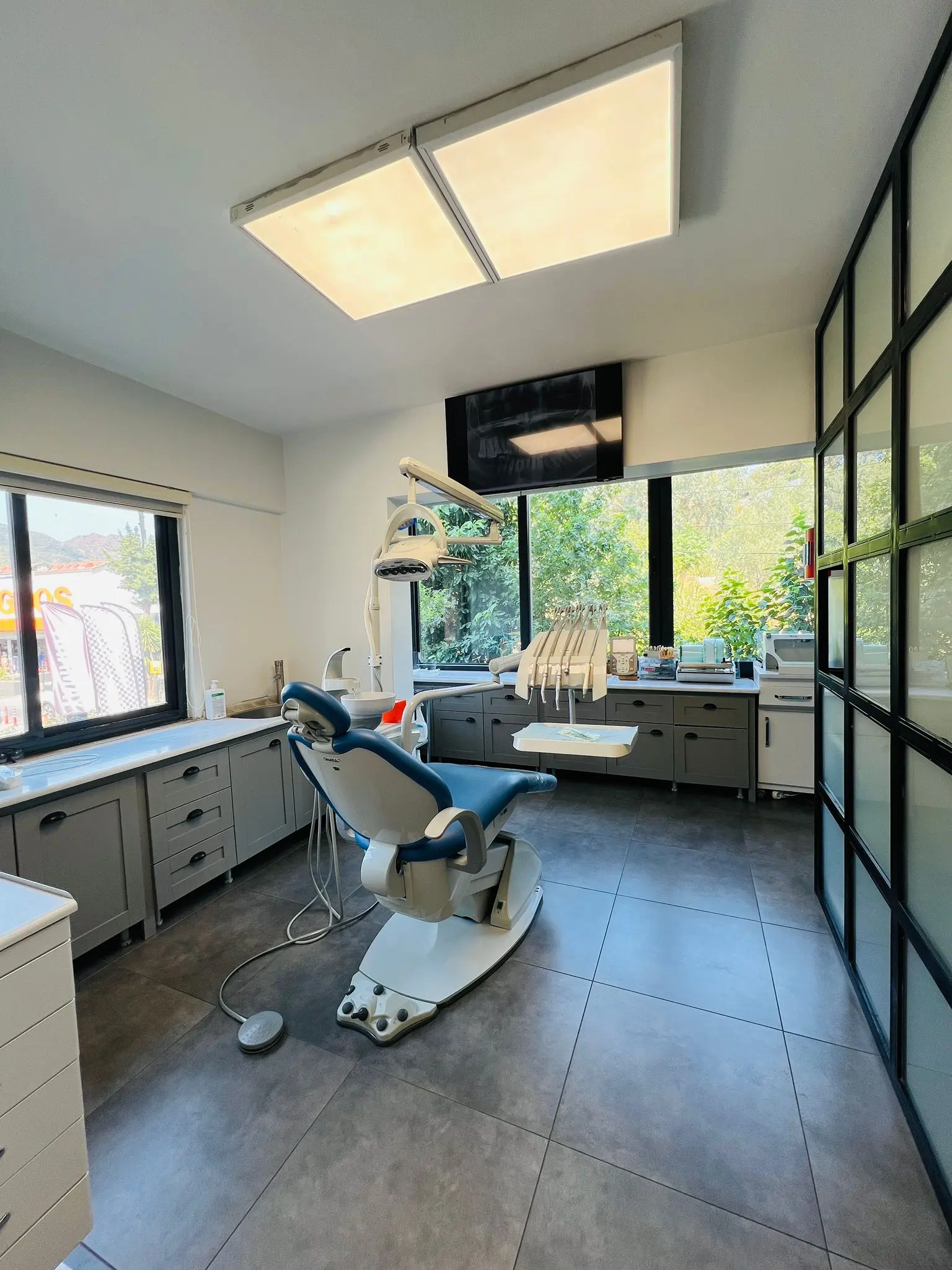 Von der Klinik bereitgestelltes Foto von Dr. Erhan Ertik