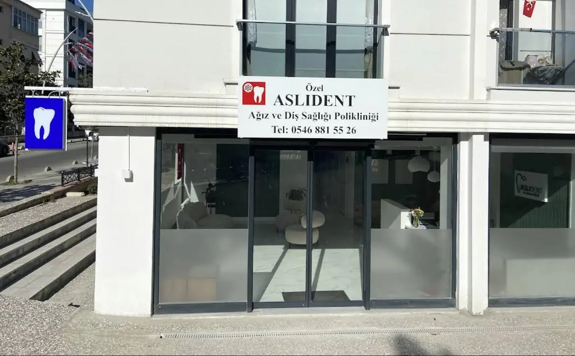 Von der Klinik bereitgestelltes Foto von Aslıdent Zahnklinik