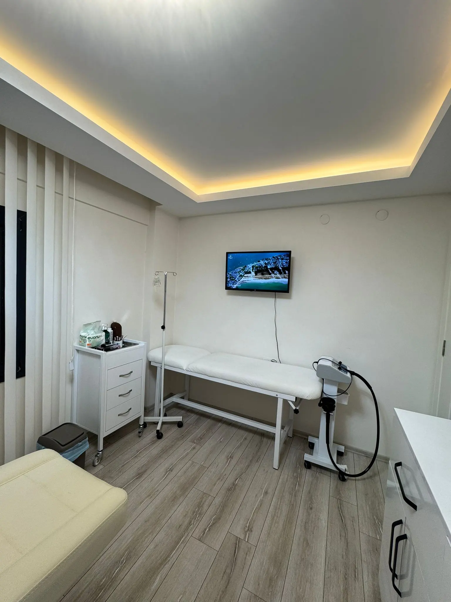 Clinic-provided photograph of Dr Sıla Taşdemir Yiğitoğlu
