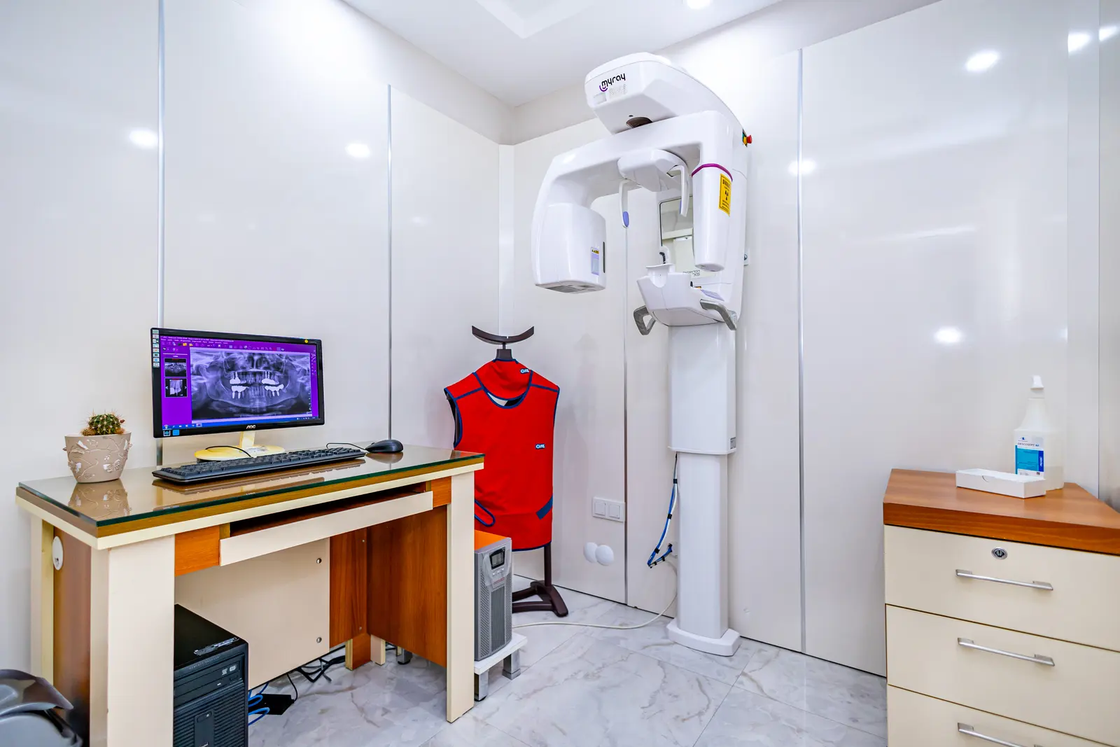 Clinic-provided photograph of Ayşe Erken Dental Clinic