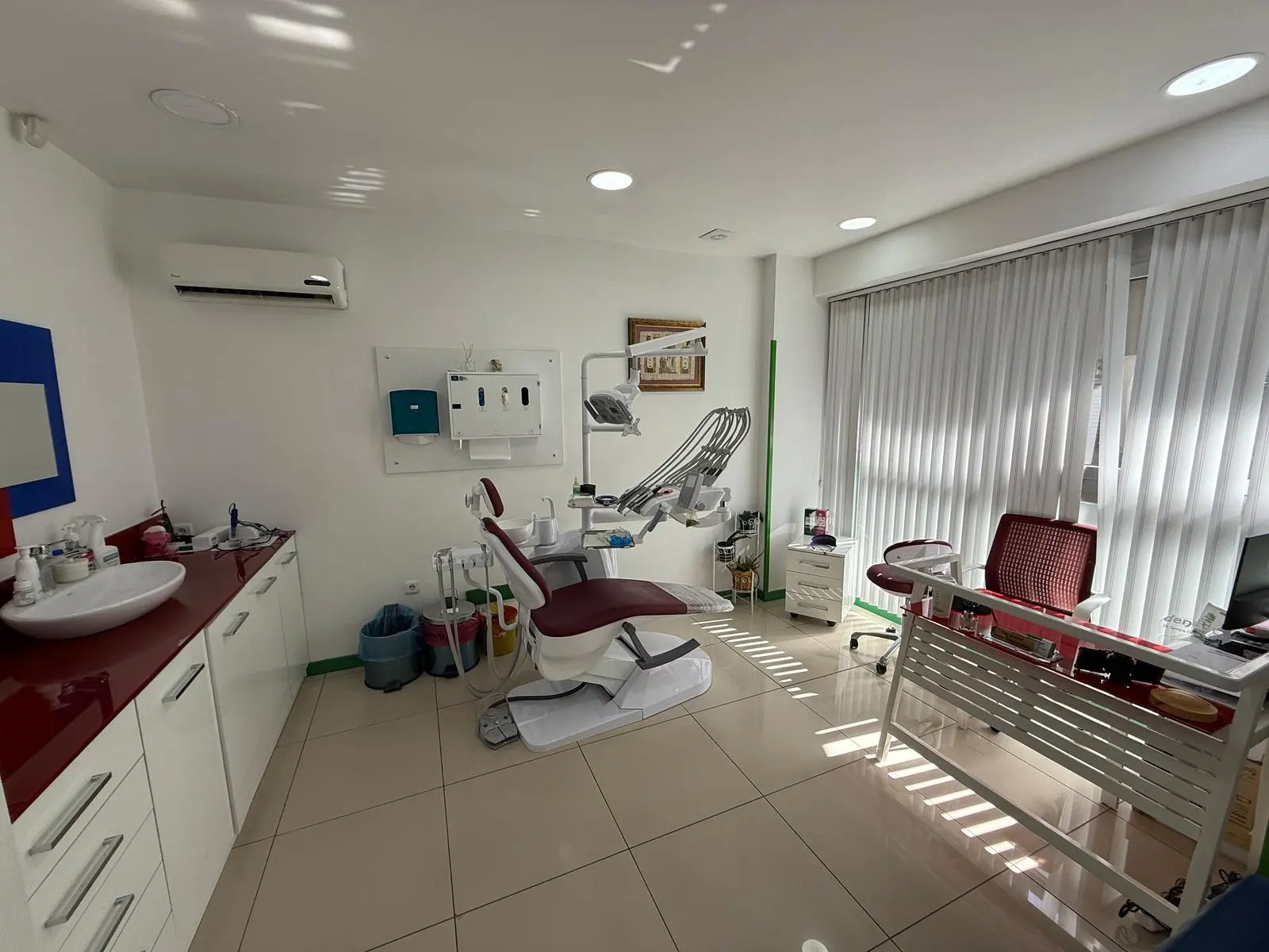 Clinic-provided photograph of Bucadent Dental Clinic
