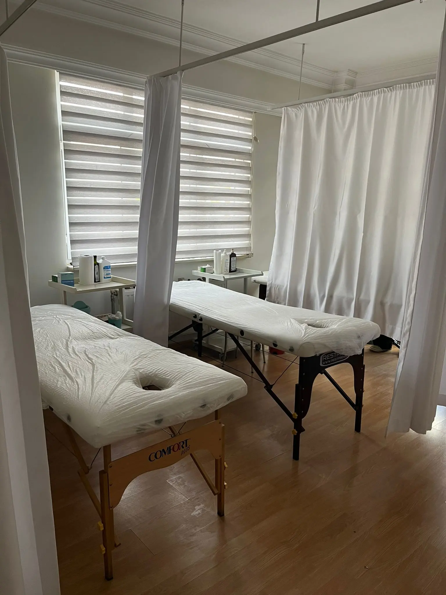 Clinic-provided photograph of Dr Tsenddorj Bahadır