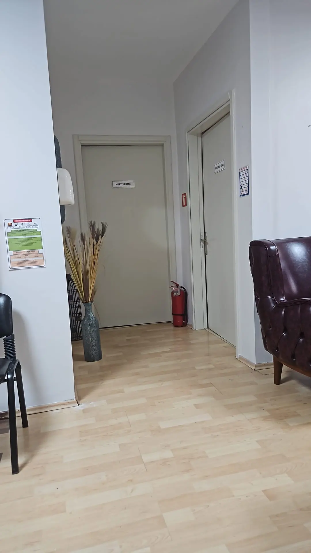 Clinic-provided photograph of Prof. Dr Mahmut Can Yağmurdur