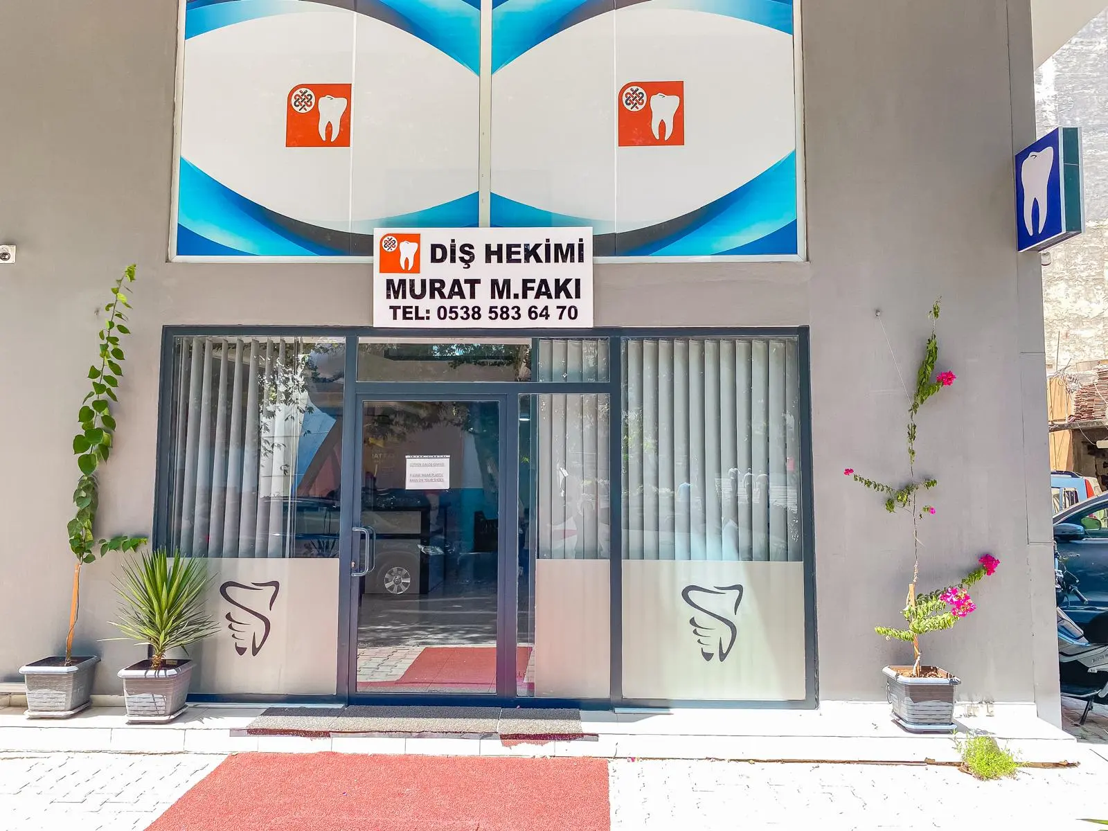 Clinic-provided photograph of Dr Murat Mervan Fakı