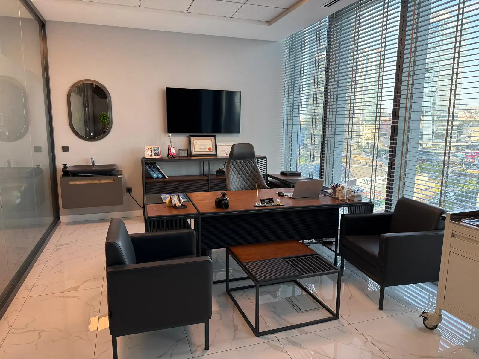 Clinic-provided photograph of Dr Mehmet Emin Tunçkaşık