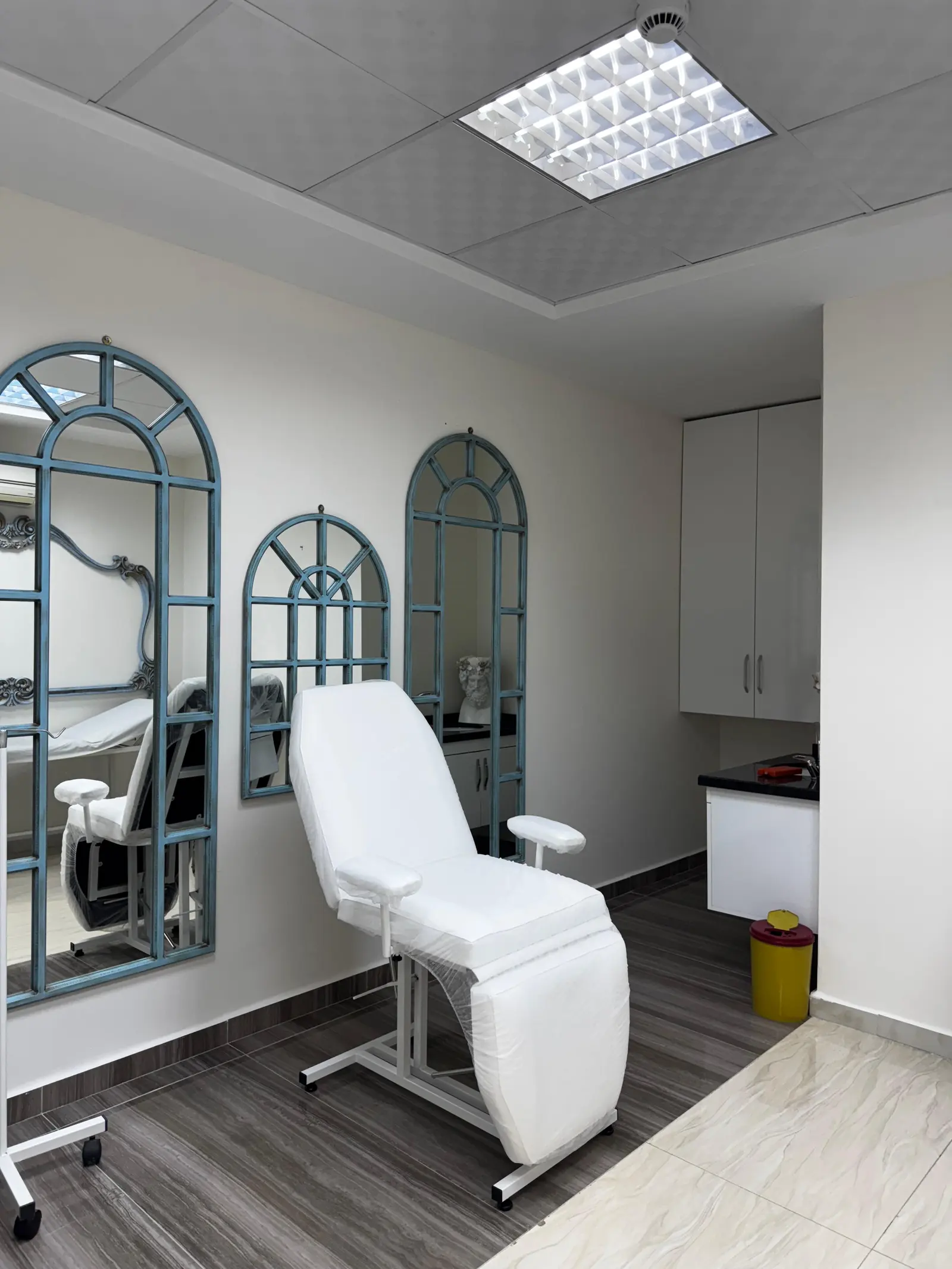 Clinic-provided photograph of Dr Atilla Ersoy