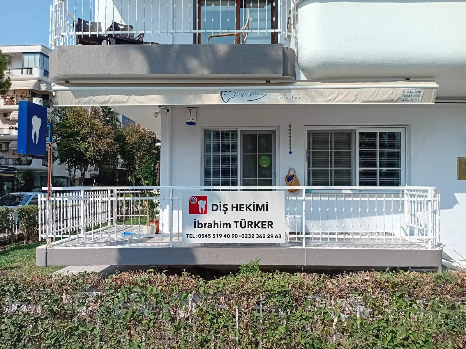 Clinic-provided photograph of Dr İbrahim Türker