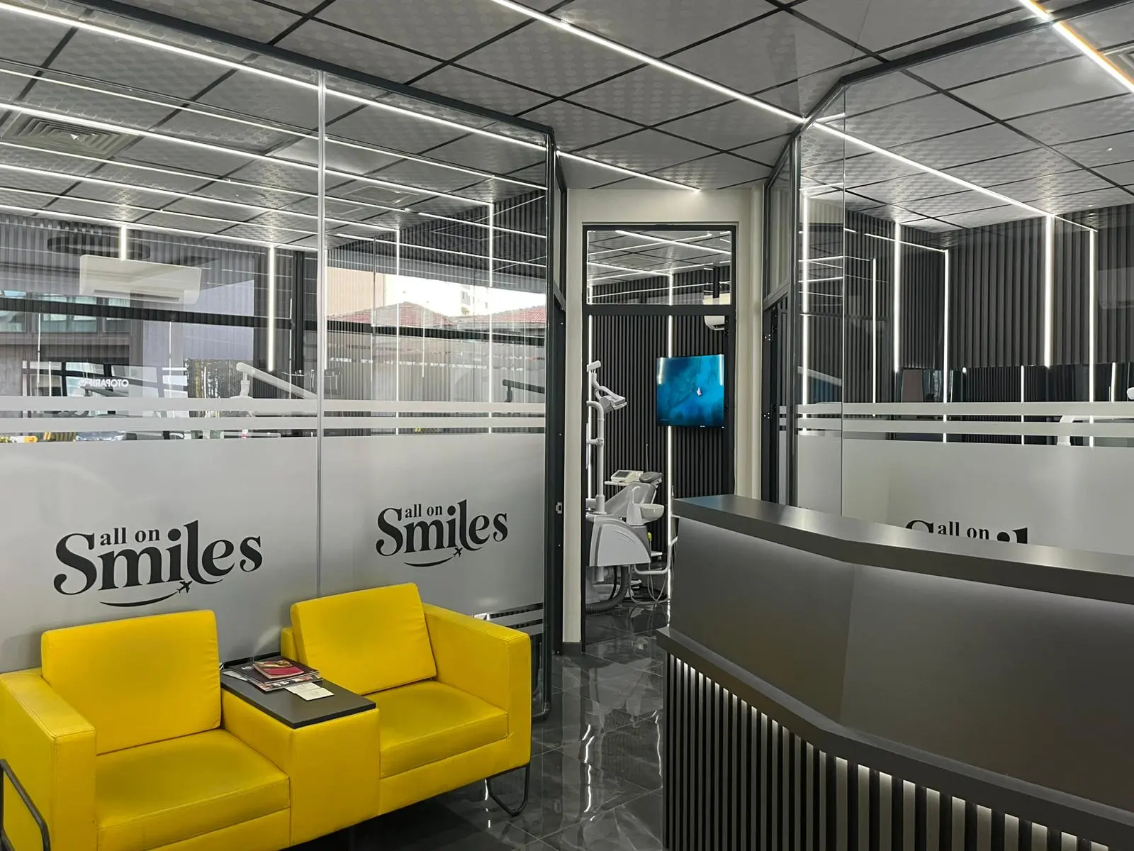 Von der Klinik bereitgestelltes Foto von All On Smiles
