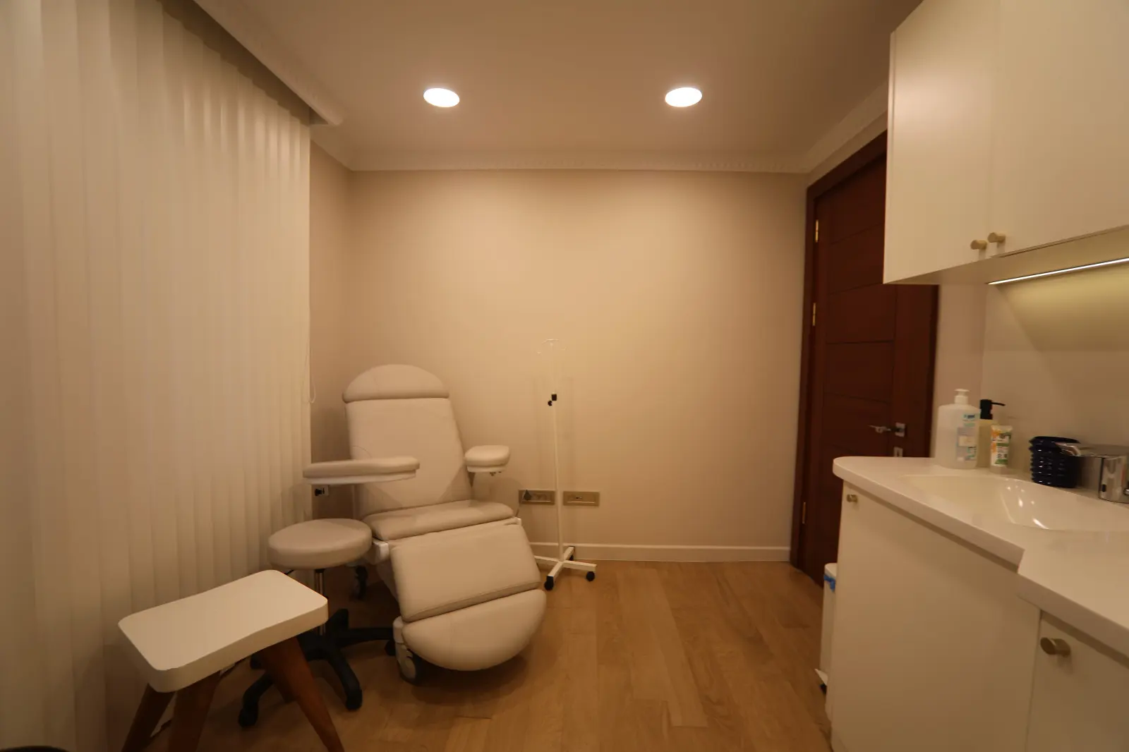 Clinic-provided photograph of Dr Tuğçe Kasapoğlu Hürkal