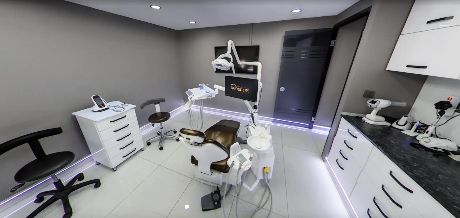 Clinic-provided photograph of Wonders Dental Clinic