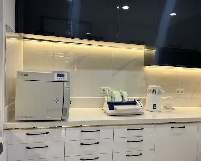 Von der Klinik bereitgestelltes Foto von Aras Bildent Florya Zahnklinik
