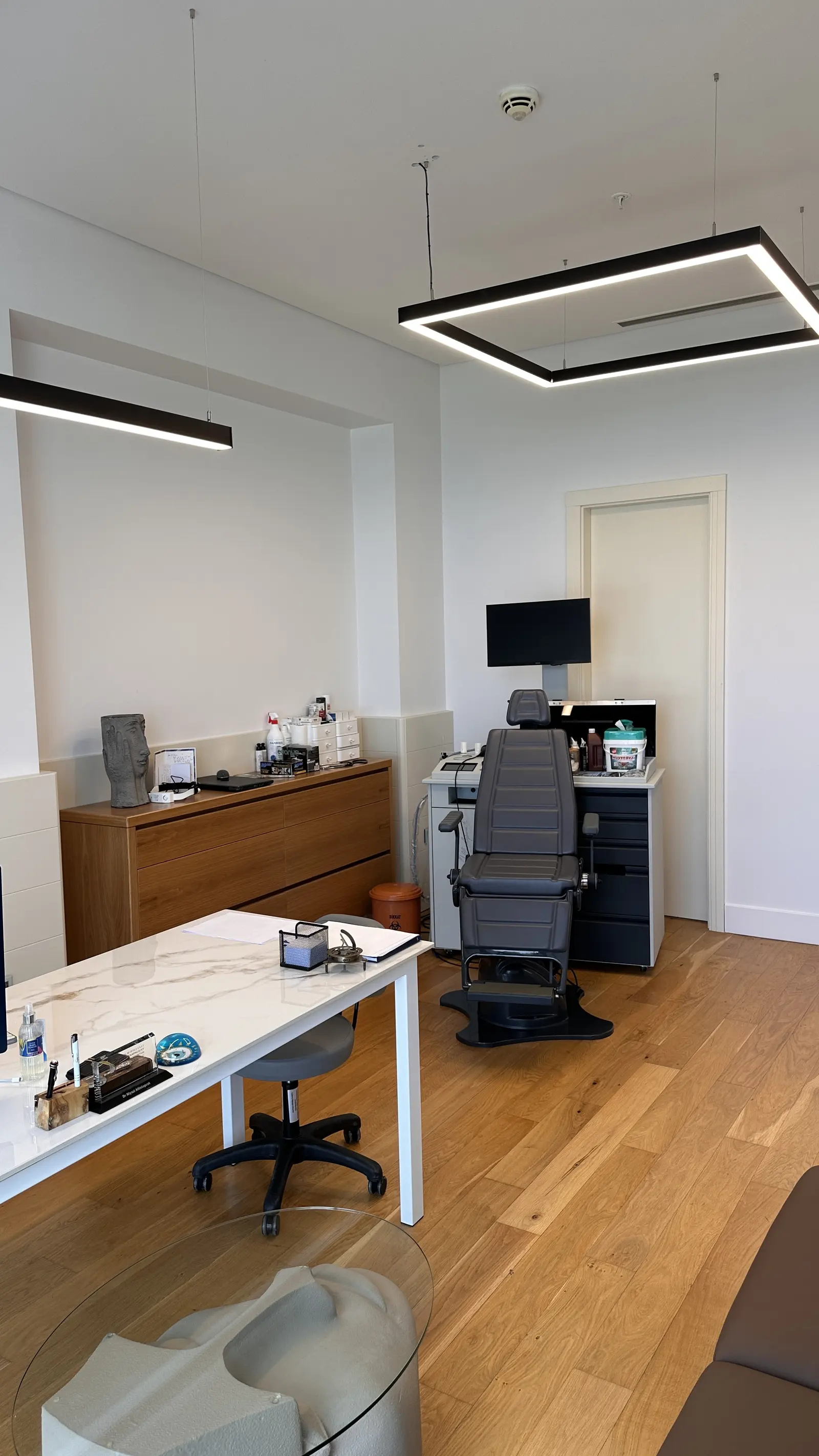Clinic-provided photograph of Dr Niyazi Altıntoprak