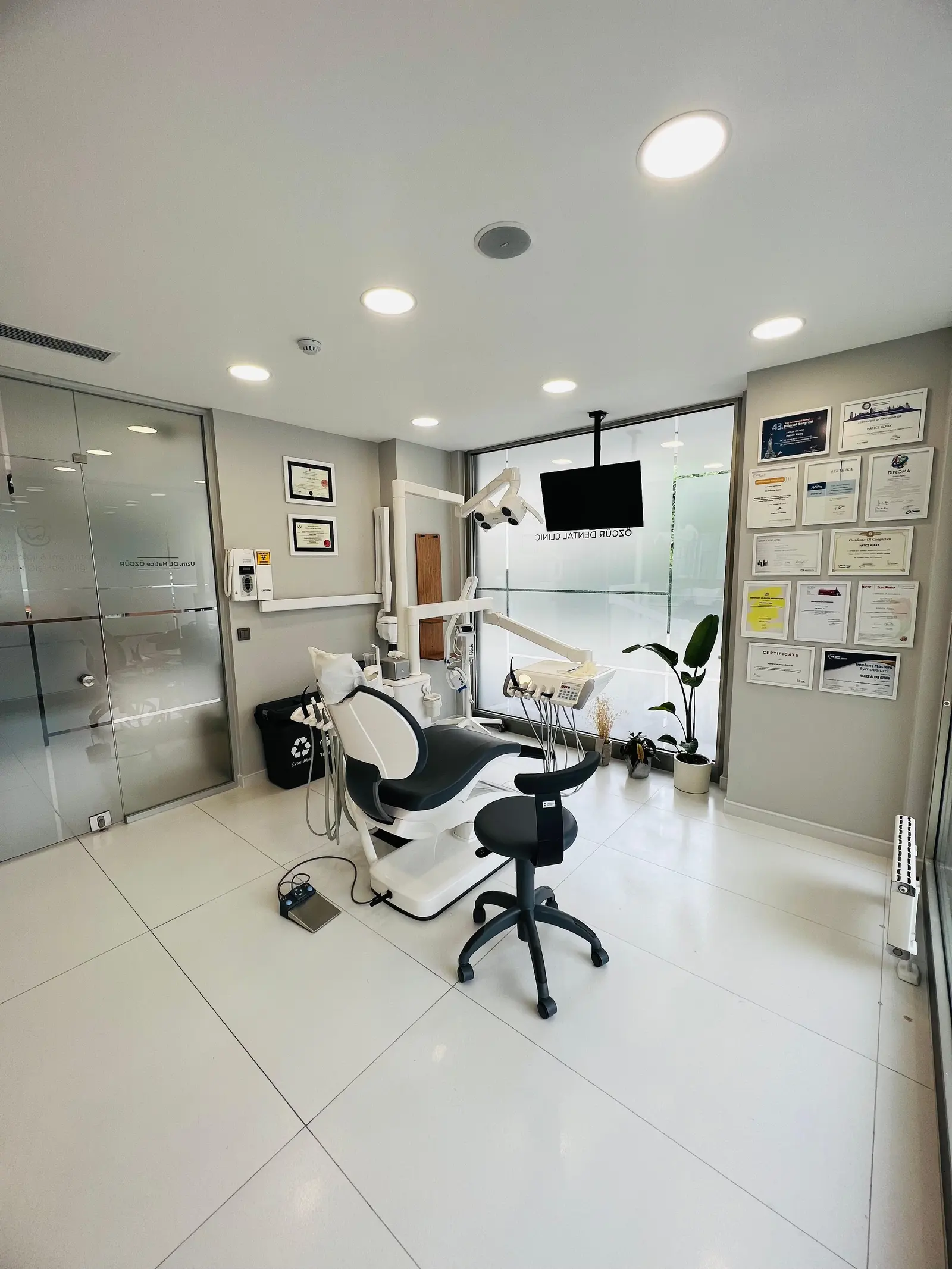 Von der Klinik bereitgestelltes Foto von Özgür Dental Clinic