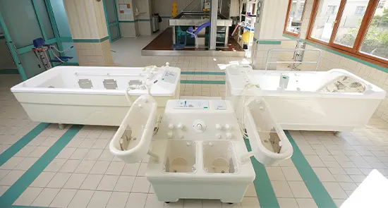 Von der Klinik bereitgestelltes Foto von Darüşşafaka Ömran und Yahya Hamuluoğlu Zentrum für Physiotherapie und Rehabilitation