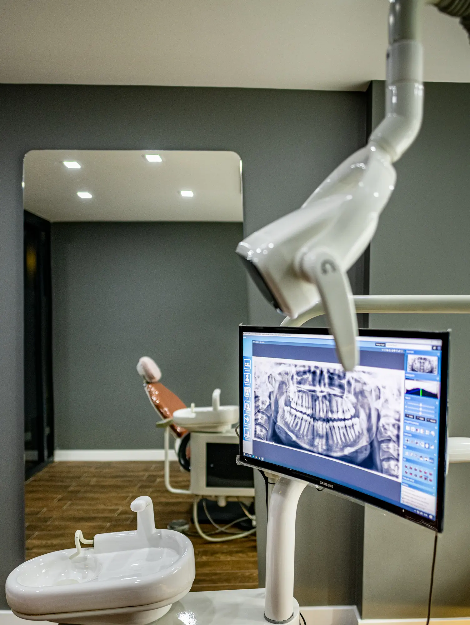 Clinic-provided photograph of Koşuyolu Park Dental Clinic