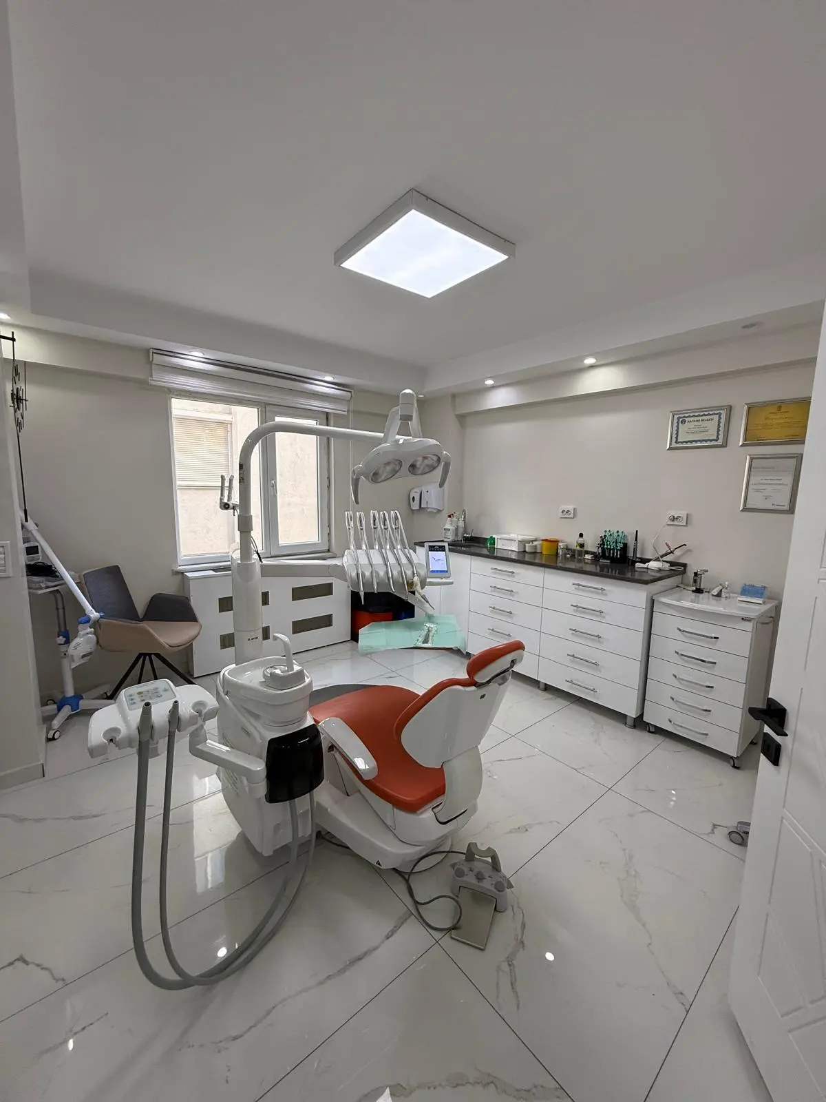 Clinic-provided photograph of Dr Onur Murat Koçak