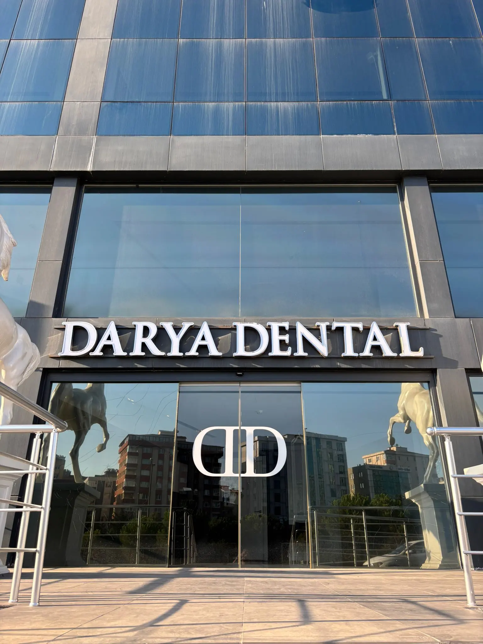 Clinic-provided photograph of Darya Dental Turkey Clinic