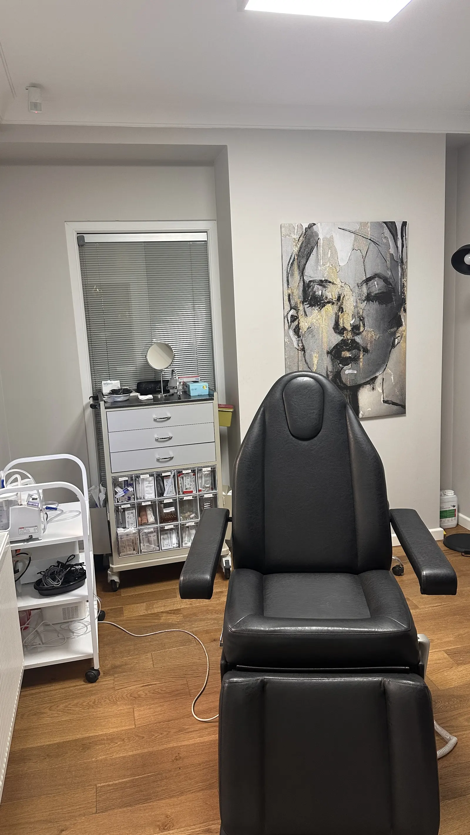 Von der Klinik bereitgestelltes Foto von Assoc. Prof. Dr. Necati Enver