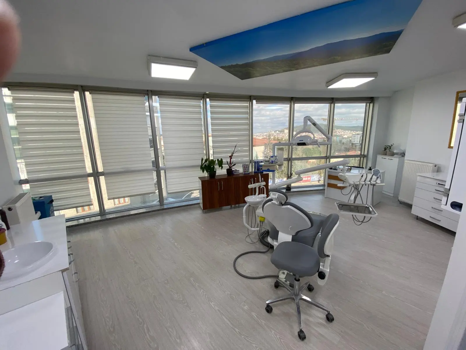 Clinic-provided photograph of Dr Harun Bağcı