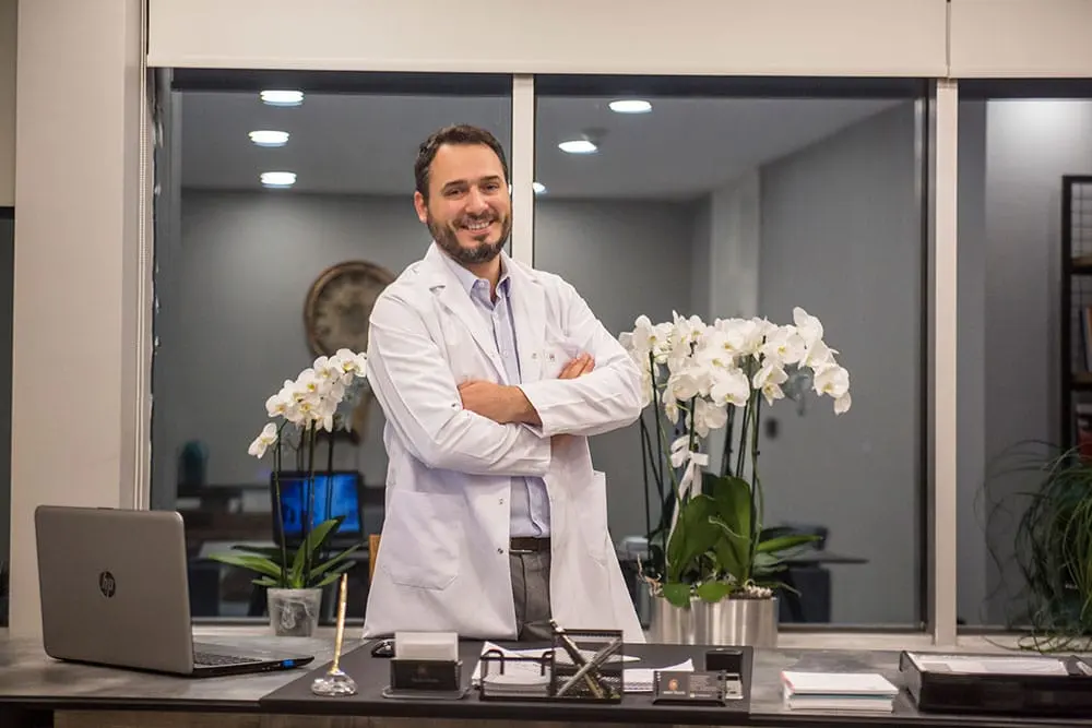 Clinic-provided photograph of Dr Galip Arda Pelen